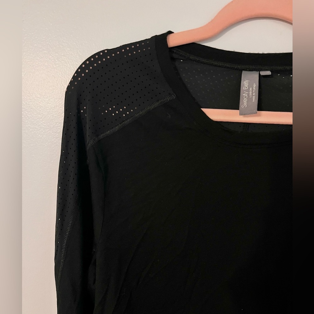 Sweaty Betty size XXL Plus Activewear Top Long Sleeve Lightweight Breathable